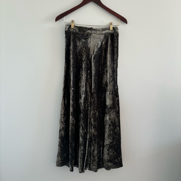 NWT Zara | Velvet Skirt - Picture 4 of 5